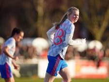Miedema matchwinner voor Arsenal, dochter Solskjaer debuteert voor Manchester United
