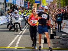 Britse Jemima werd laatste bij marathon in Rotterdam en wist niet wat haar overkwam: ‘Het was amazing’