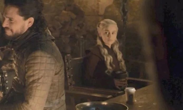 De koffiebeker van Daenerys.