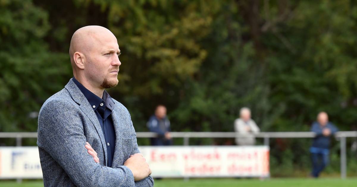 Nieuwenhoorn presenteert selectie in oefenduel met Sparta: ‘Een mooier affiche kan ik me niet indenk