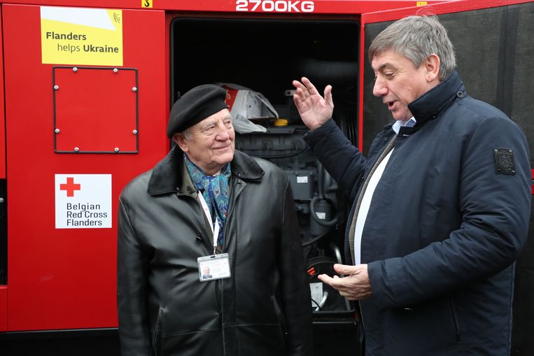 Jan Jambon op werkbezoek in Oekraïne. Beeld BELGA
