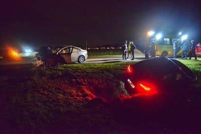 Auto belandt in greppel bij botsing in Milheeze