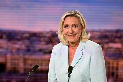 Marine Le Pen: “Je suis la candidate naturelle de mon camp à la présidentielle” de 2027