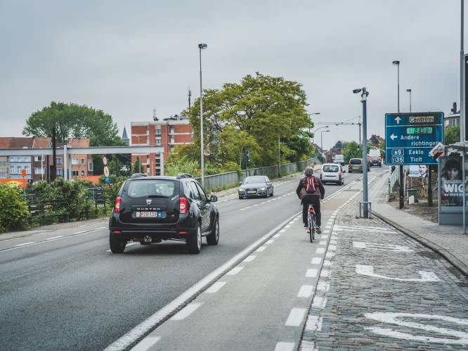 Kruispunt Nieuwevaart en Wiedauwkaai deze zomer drie weken dicht: “Hinder onvermijdelijk, maar groter verkeersinfarct is afgewend”