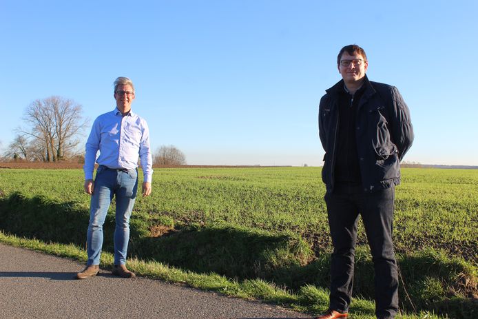 Aldo Van Der Auwera en Jonas De Boeck, respectievelijk voorzitters van N-VA Bever en N-VA Herne op archiefbeeld.