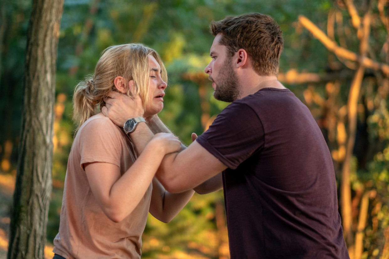 Jack Reynor en Florence Pugh  in een scène uit ‘Midsommar’. Beeld AP