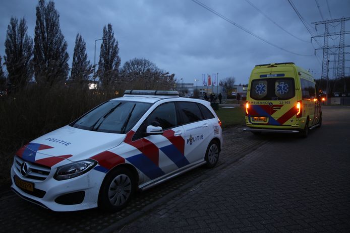 Een fietser raakte dinsdag lichtgewond door een botsing met een auto in Son en Breugel.