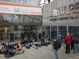 Activisten blokkeren landbouwforum: “Wij blokkeren hun pogingen om te lobbyen”