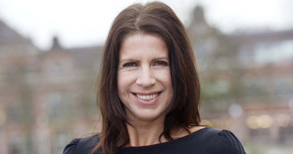 Isa Hoes staat open voor nieuwe liefde Show AD.nl