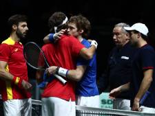 Russische tennissers houden titelverdediger Spanje uit kwartfinales Daviscup Finals