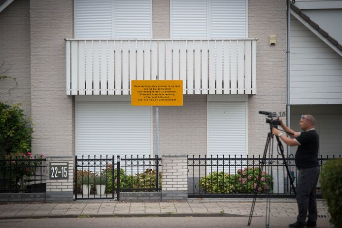 De woning van Danny M. Gesloten op last van burgemeester Bruls.