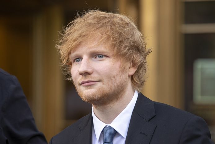 Ed Sheeran moet zich verantwoorden in een plagiaatzaak voor zijn nummer 'Thinking Out Loud'.