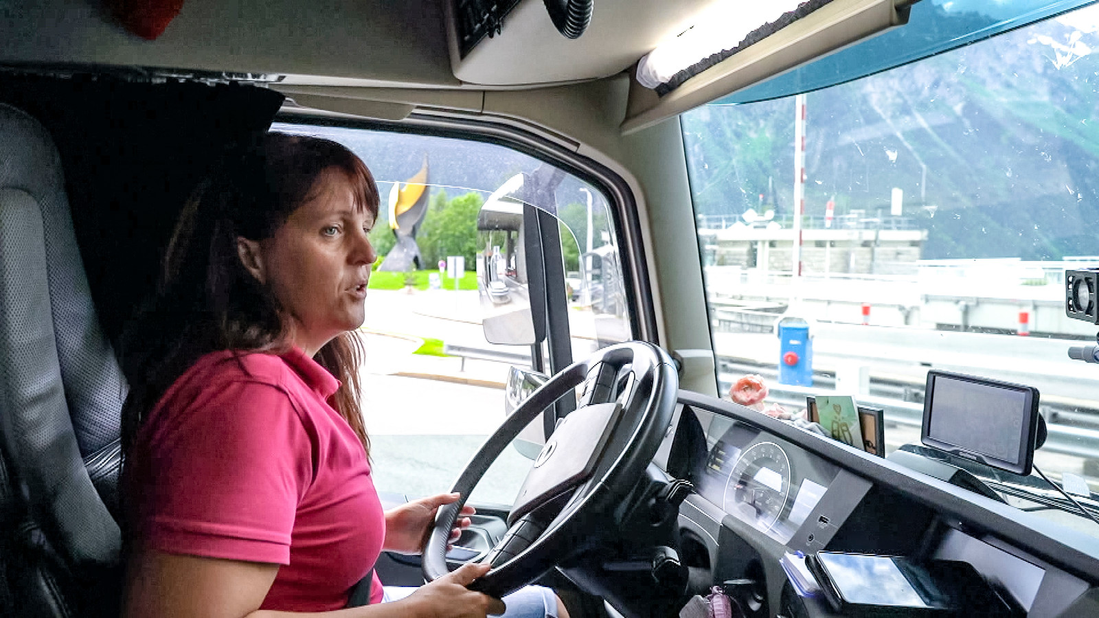 ‘Lady truckers’ maken komaf met vooroordelen: “Ik ben ook maar gewoon ...