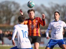 Voor FC Zutphen kan het ‘Jetzt geht’s looooos’-feest niet meer stuk na een heerlijke stadsderby