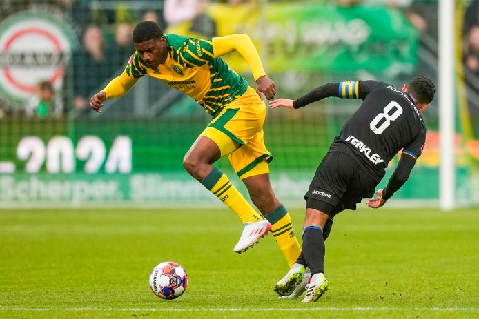 ADOspeler Silvinho Esajas (21) voelde zich eenzaam tijdens revalidatie