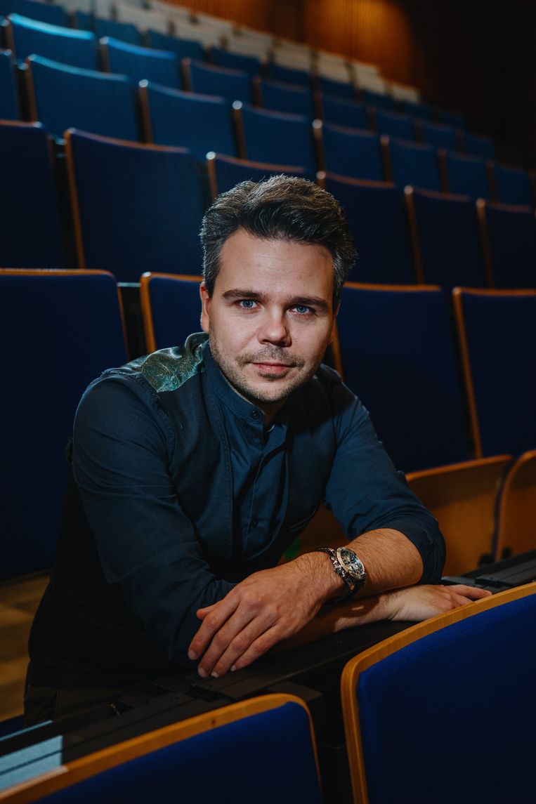 Niels Appermont: ‘Je moet ook een beetje ondernemer zijn: je onderzoeksgroep mee aandrijven, het onderwijs ontwikkelen... Het is heel veel werk.’ Beeld Wouter Van Vooren