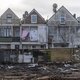 Lezersbrieven: Het verschil tussen de mensen onder de armoedegrens en de wel­gestelden