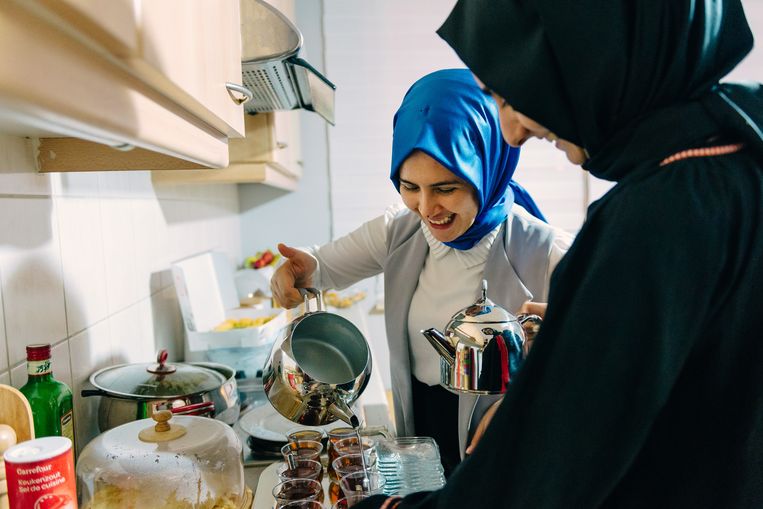 Iftar tijdens de Ramadan. Beeld Illias Teirlinck
