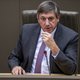 Van het aura van ‘sterke Jan’ waarmee Jambon de Vlaamse regering binnenstapte, blijft nog weinig over