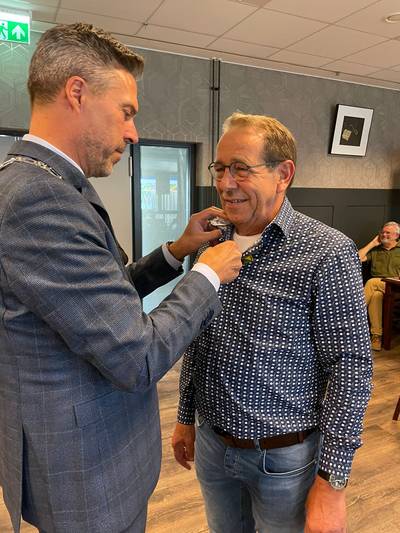 Peter Kommeren krijgt twee onderscheidingen