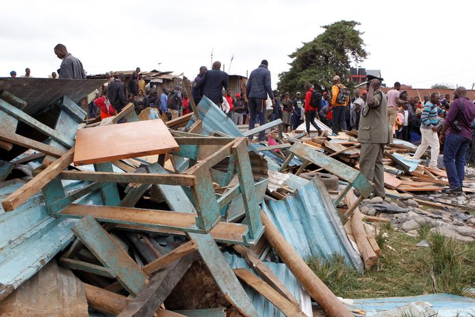 Overblijfselen van de ingestorte school in Nairobi, Kenia.