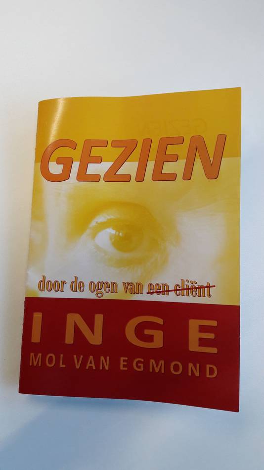 De verstandelijk beperkte Inge Mol-Van Egmond brengt een boekje uit met daarin haar levensverhaal.