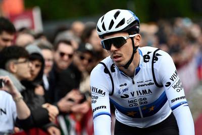 Pech voor Visma-Lease a Bike: Christophe Laporte past ook voor Dwars door Vlaanderen én de Ronde na operatie