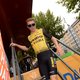 Steven Kruijswijk stapt uit de Vuelta vanwege knieklachten