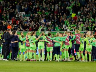 Trio Wolfsburg naar laatste vier Champions League, Van de Donk en Egurrola uitgeschakeld na thriller
