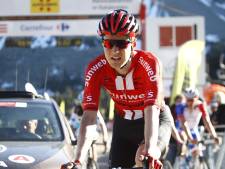 Schachmann wint vijfde etappe Ronde van Catalonië, Kelderman hard ten val