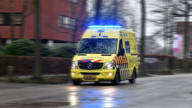 Motorrijder overleden na aanrijding met auto in Ilpendam