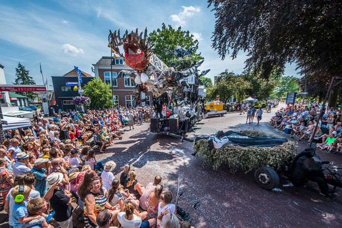 Geen School en Volksfeest dit jaar in Goor, dus ook geen optocht.
