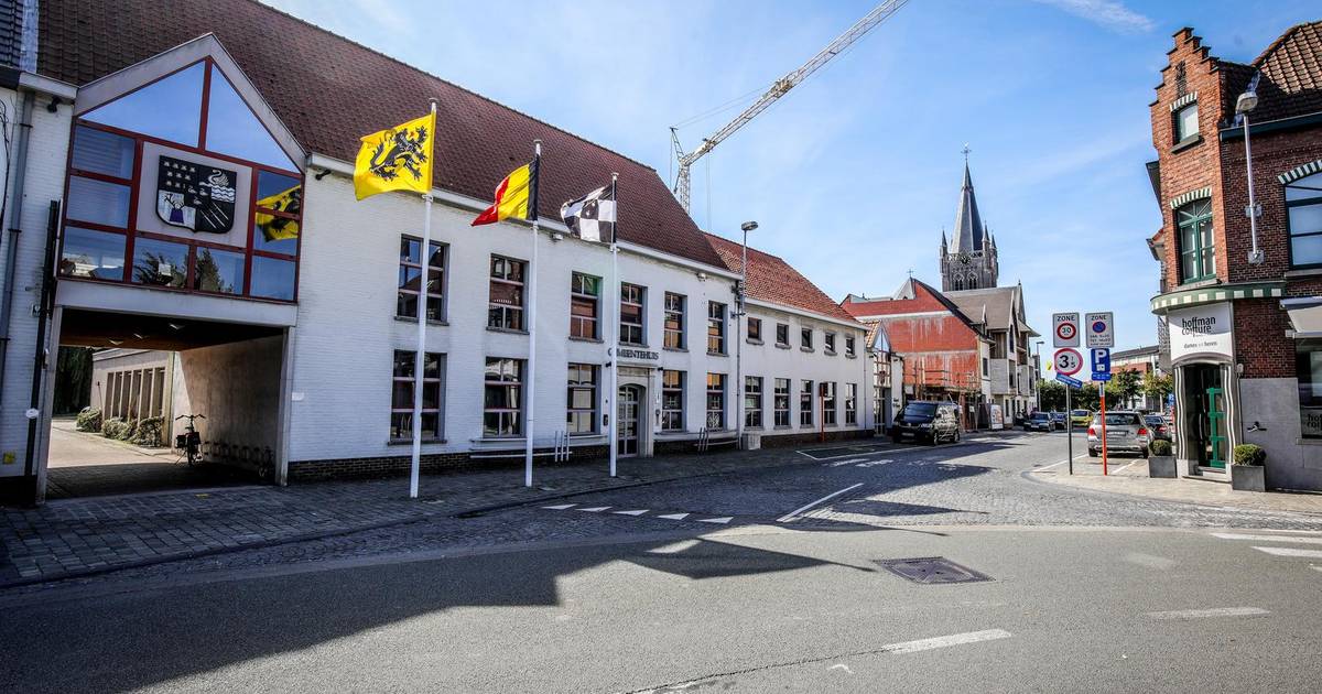 Sporthallen In Jabbeke Sluiten Weer Volledig De Deuren Aantal Besmettingen Neemt Plots Toe Hln Be 