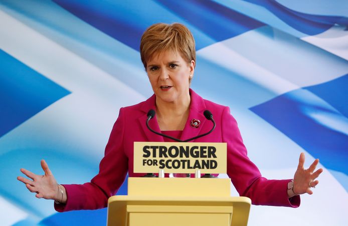 SNP-partijleider Nicola Sturgeon wil Schotland uit het Verenigd Koninkrijk halen om het in de EU te houden.