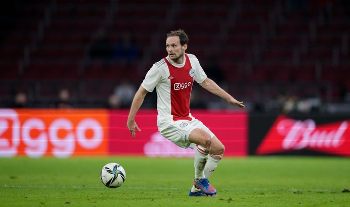 Daley Blind in actie tegen Vitesse.