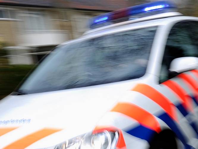 Nederlandse politie haalt champagne drinkende Belgen van de weg