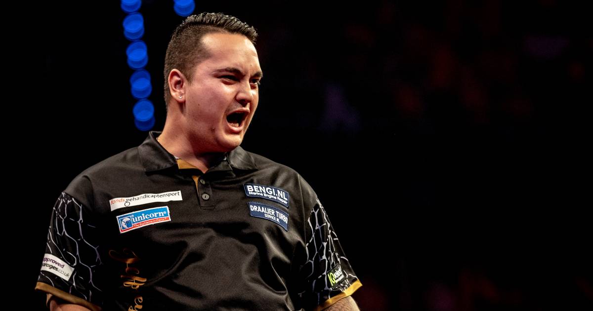 Orange on Top of Q-School: Seven Nationals Victory Tour Card |  Darts