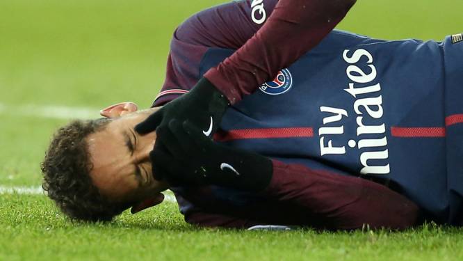 Vader Neymar: Hij is zes tot acht weken uitgeschakeld