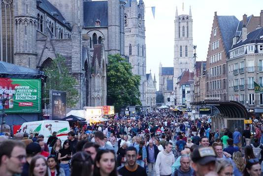 Crowds in the city center of Ghent.