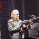 Politie opent onderzoek naar ‘nazi-optreden’ Roger Waters