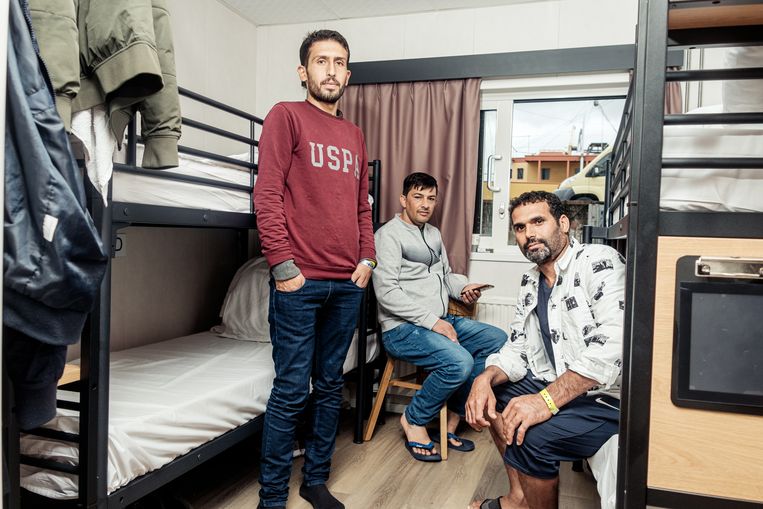 Samen aan het ontbijt: in het Botel slapen toeristen, Oekraïners en nu ook Syrische vluchtelingen - 
