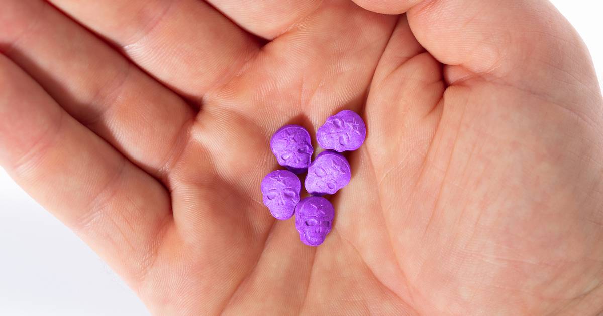 Politie vindt 2100 xtcpillen en vuurwapen in woning Nijkerk