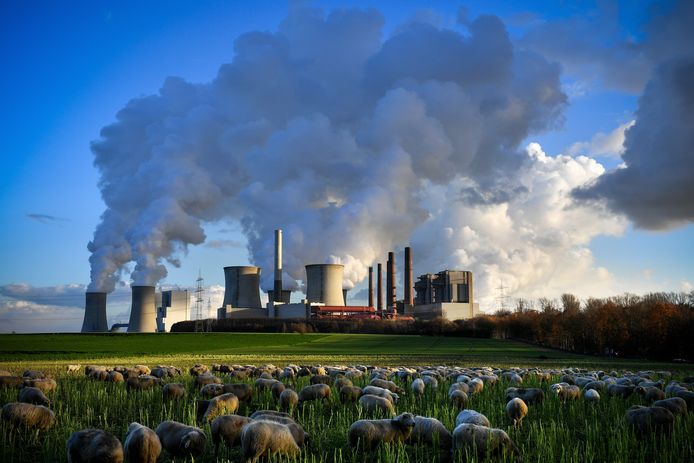 Het IPCC verwoordt in zijn rapport haarfijn hoe de mens bezig is om het klimaat om zeep te helpen. Bruinkoolcentrales als deze zijn daarvan een voorbeeld.