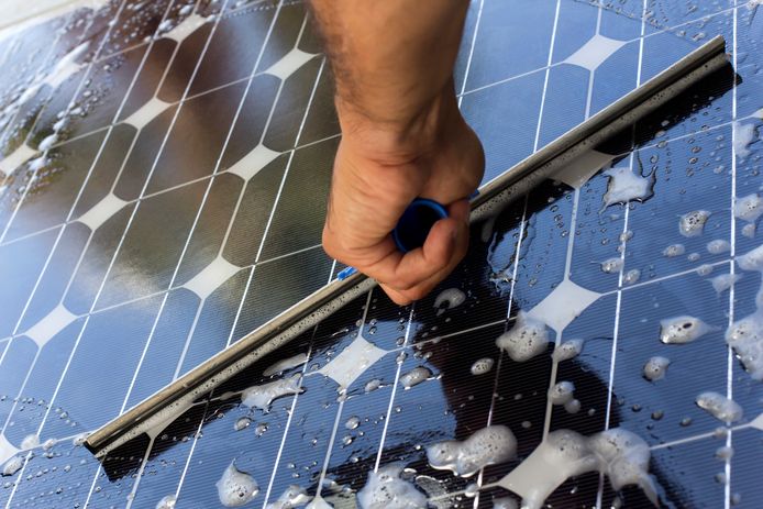FAQ : Nettoyage des panneaux photovoltaïques
