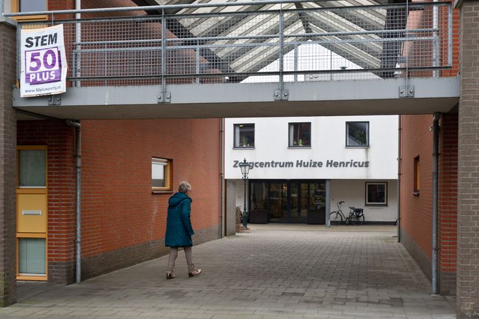Zorgcentrum Sint Henricus in Wamel op archiefbeeld.