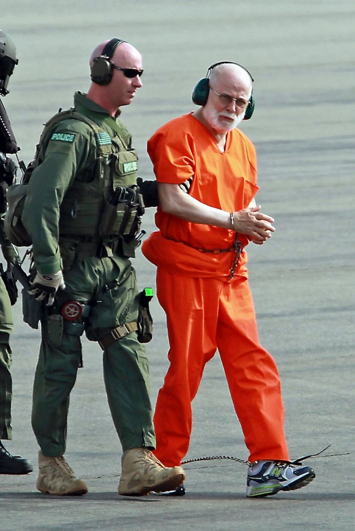 Bulger op weg naar zijn hoorzitting in 2011