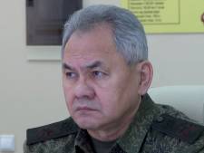 Le ministre russe de la Défense se félicite des combats qui “évoluent avec succès” et met en garde l’Occident