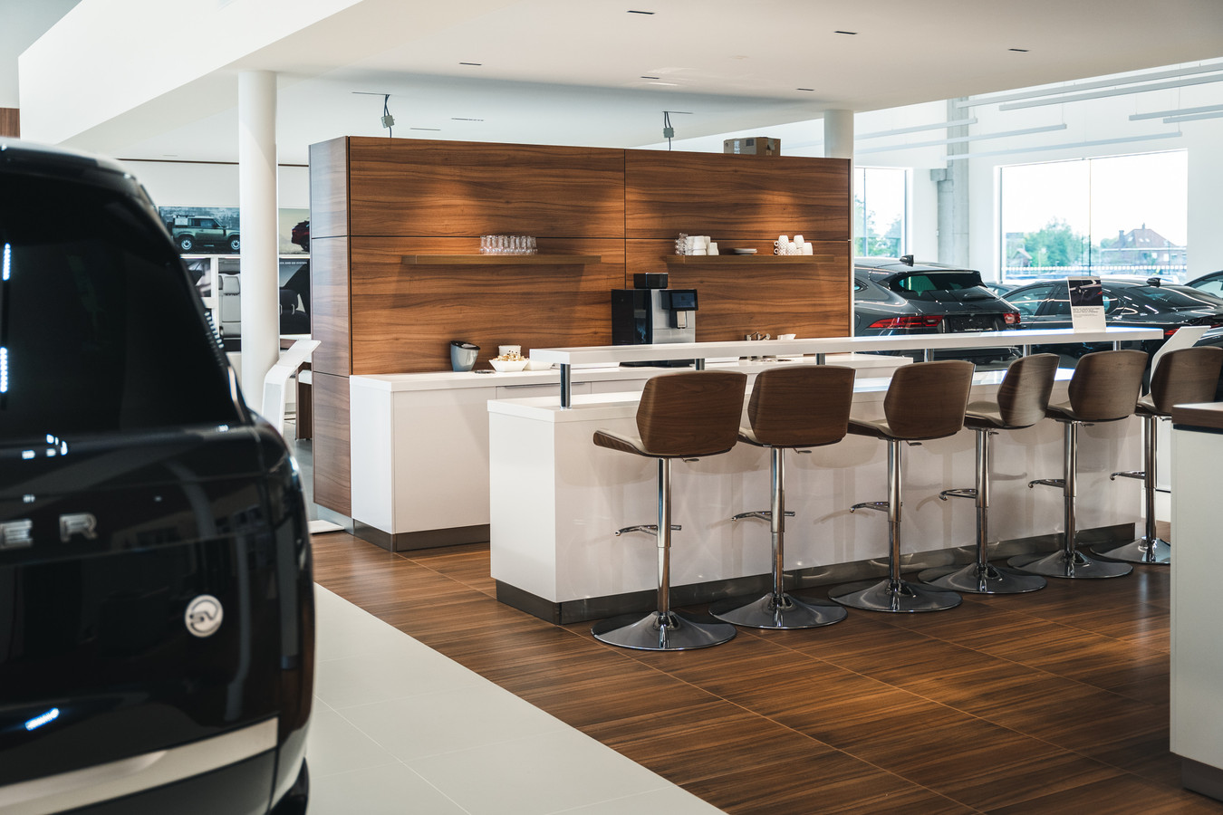 Jaguar Land Rover Dejonckheere houdt opendeur in nieuwbouw: “Geen ...