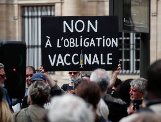Nieuwe manifestaties in Parijs: "Macron, we willen je coronapas niet"