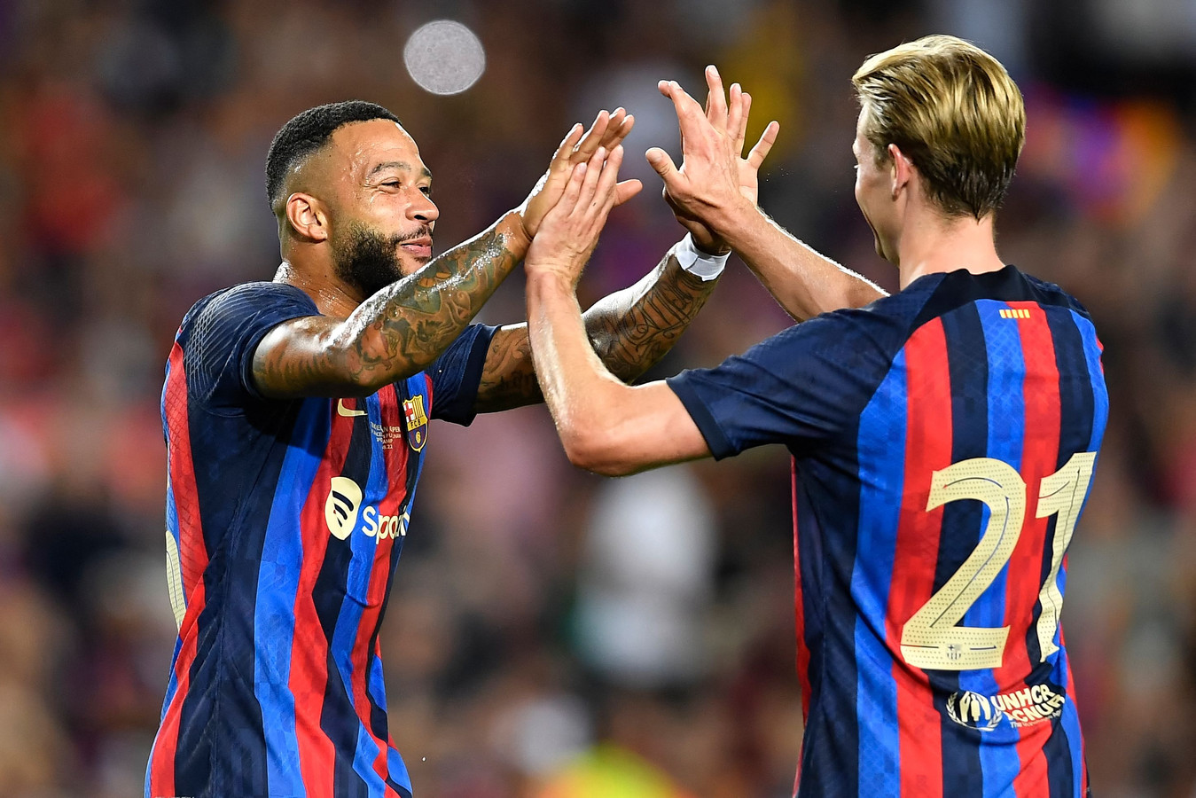 frenkie-de-jong-en-memphis-depay-moeten-ook-champions-league-duel-met